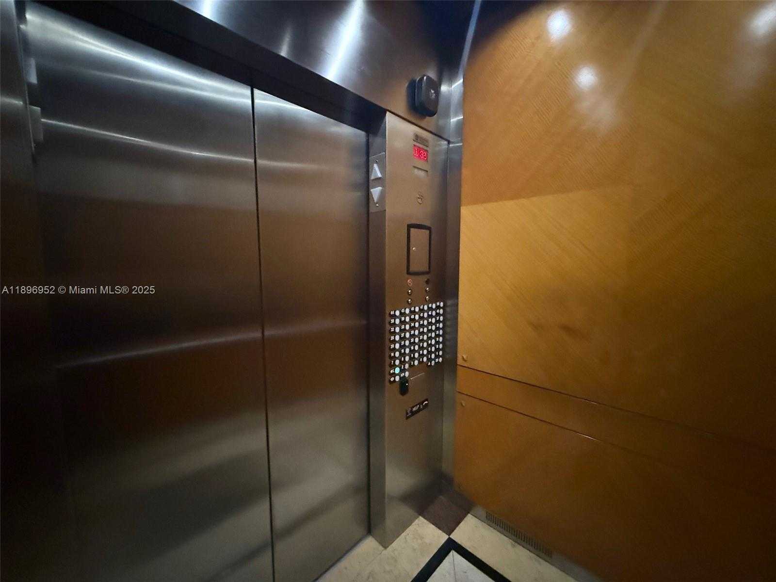 Small Image of 244 BISCAYNE BLVD #3708, Miami Number 36