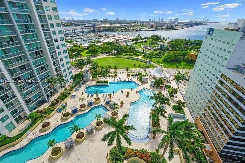 Small Image of 244 BISCAYNE BLVD #3708, Miami Number 45