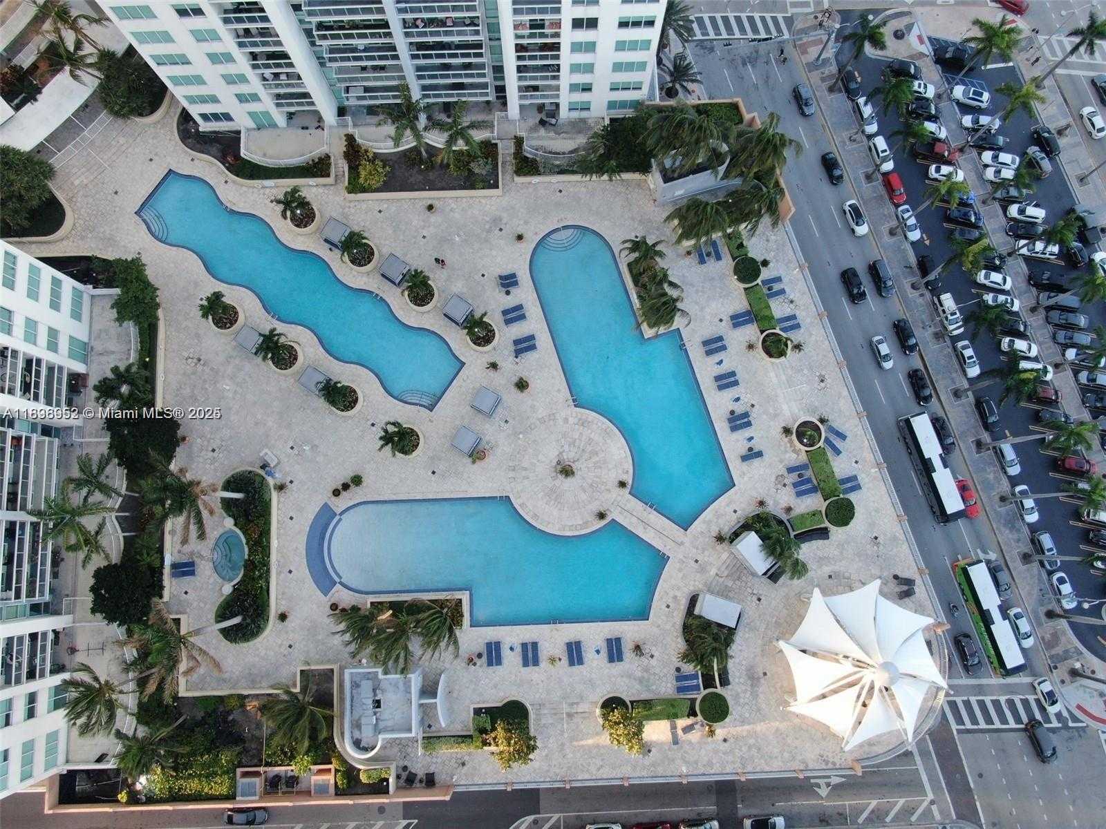 Small Image of 244 BISCAYNE BLVD #3708, Miami Number 46