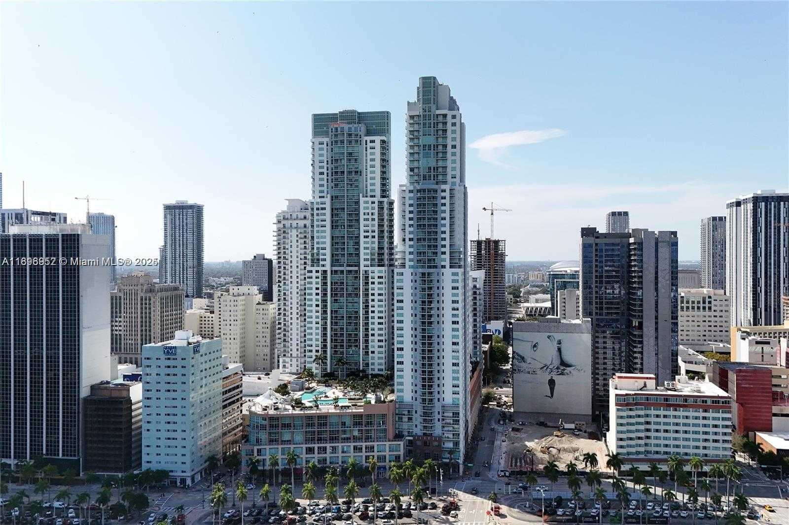 Small Image of 244 BISCAYNE BLVD #3708, Miami Number 53