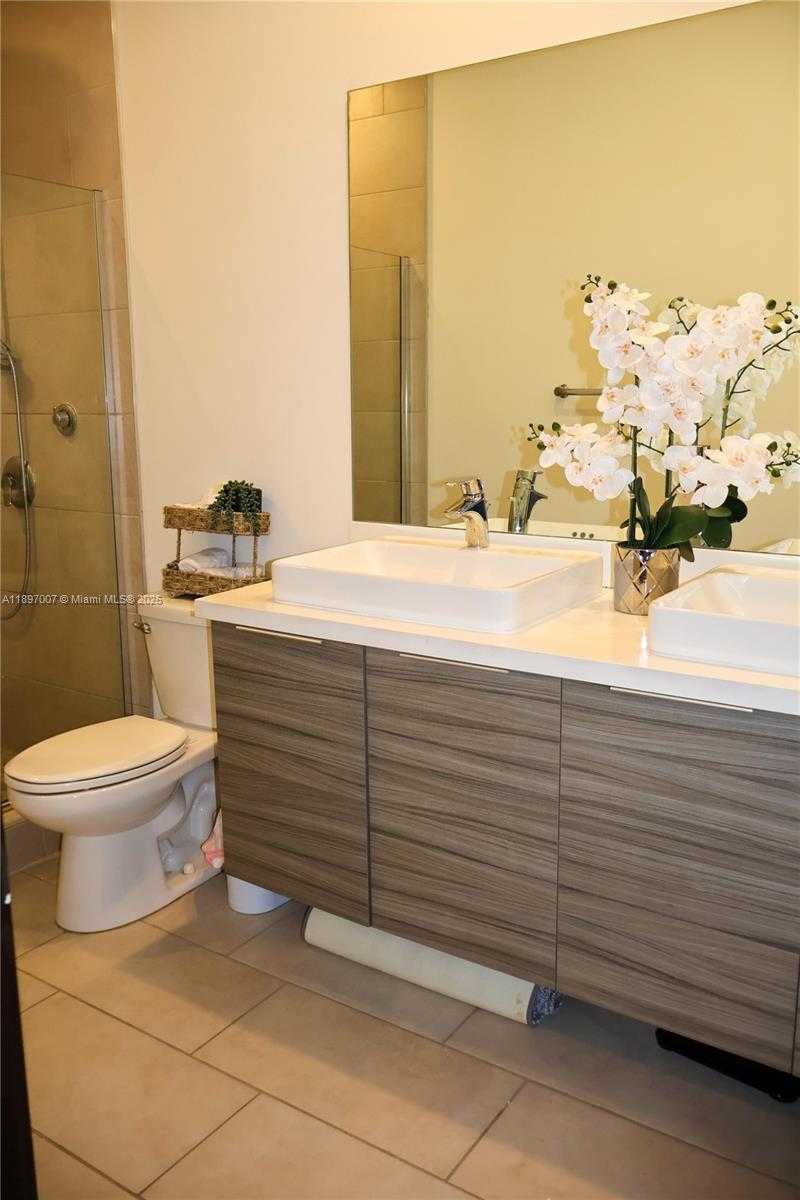 Small Image of 15930 NORTH WEST 91ST CT, Miami Lakes Number 3