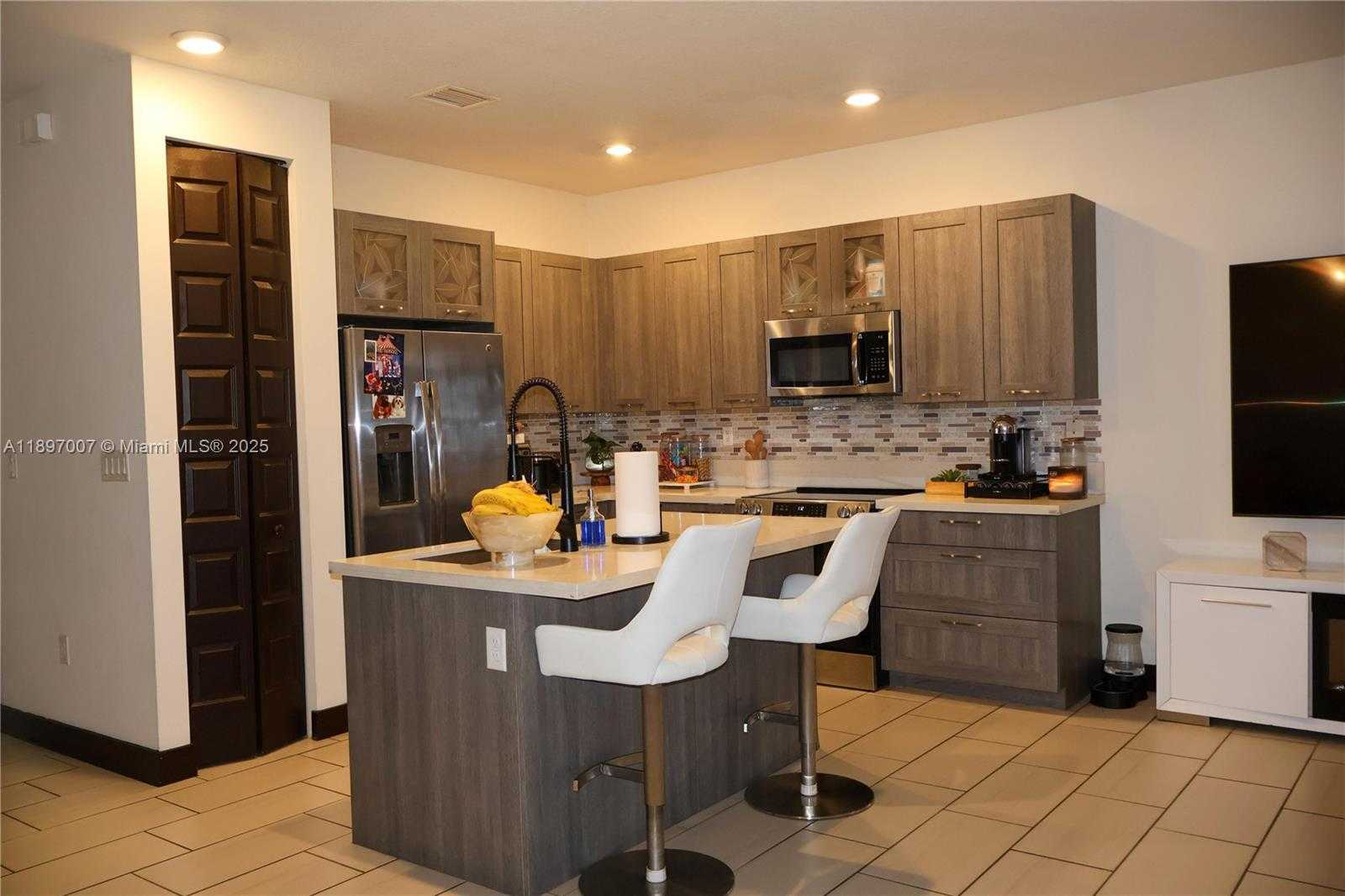 Small Image of 15930 NORTH WEST 91ST CT, Miami Lakes Number 9