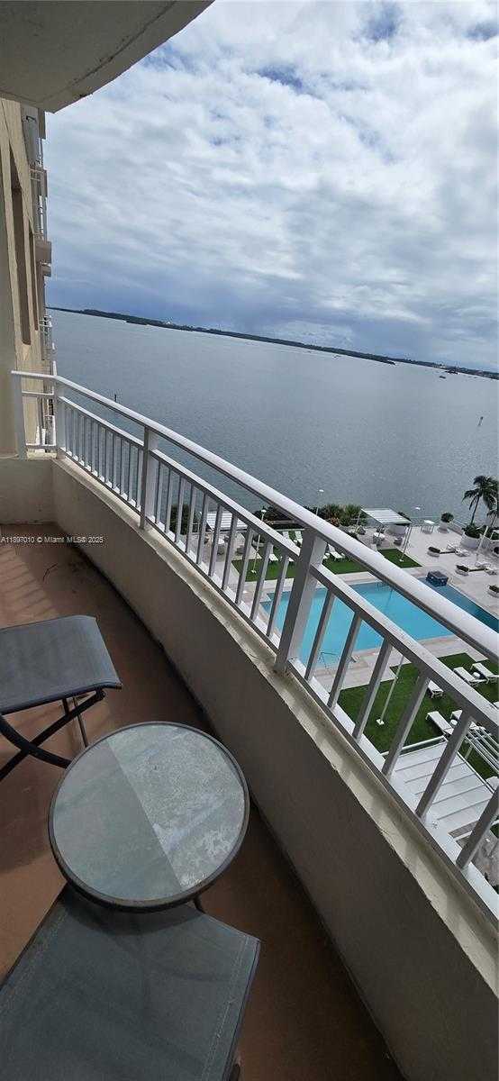 Small Image of 770 CLAUGHTON ISLAND DR #1010, Miami Number 21