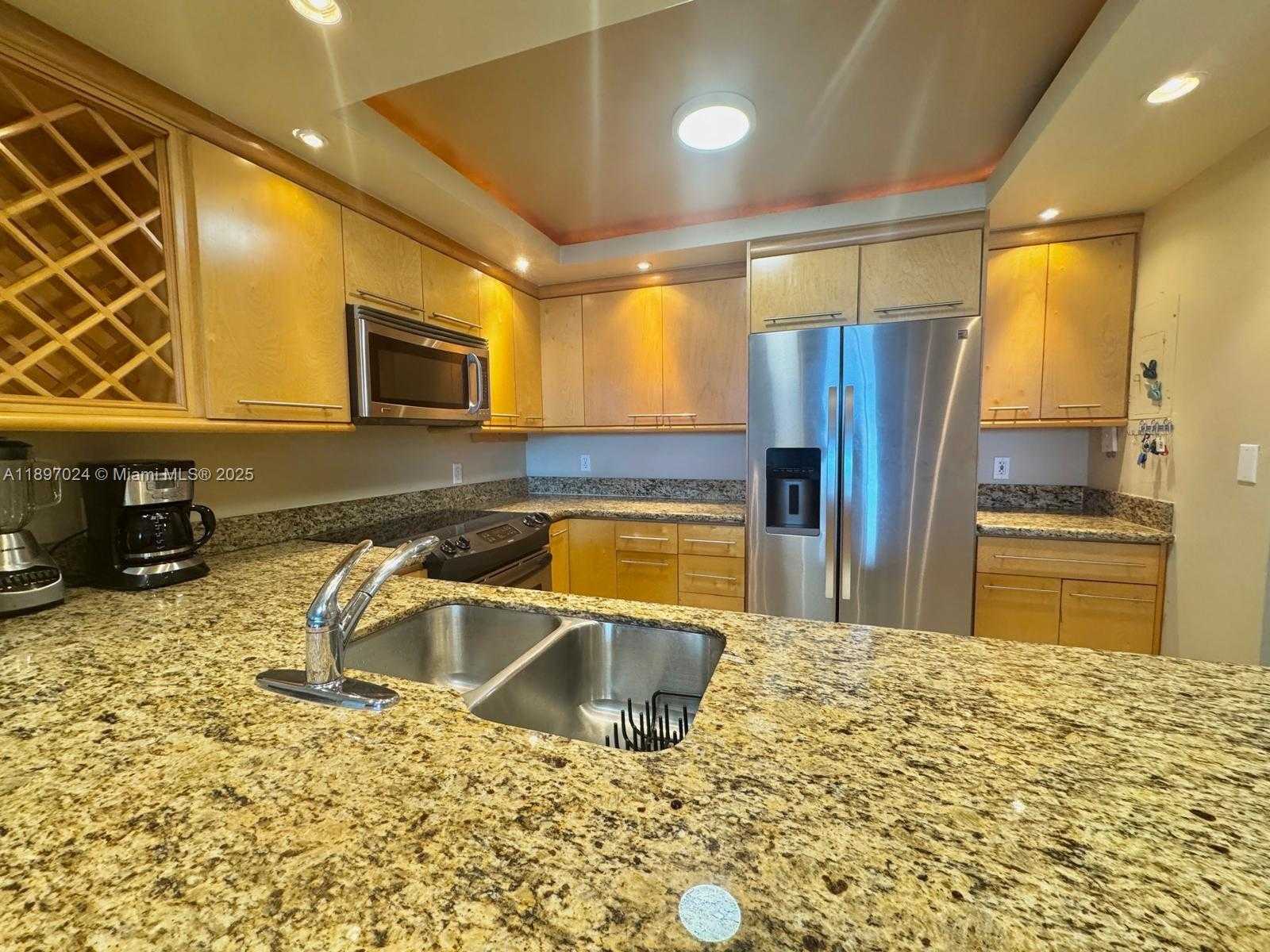 Imagen de Pequeño Objeto