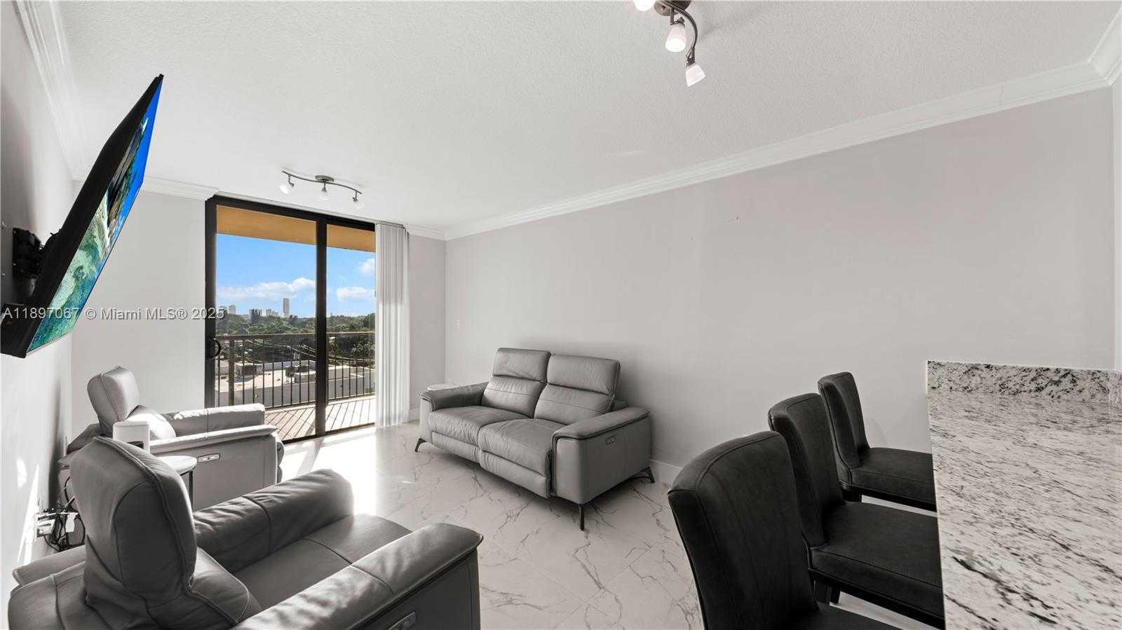 Small Image of 1690 SOUTH WEST 27TH AVE #603, Miami Number 12