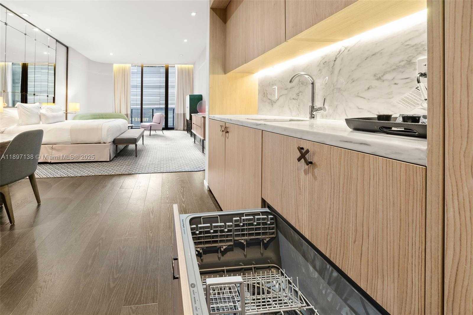 Small Image of 801 SOUTH MIAMI AVE #402, Miami Number 12