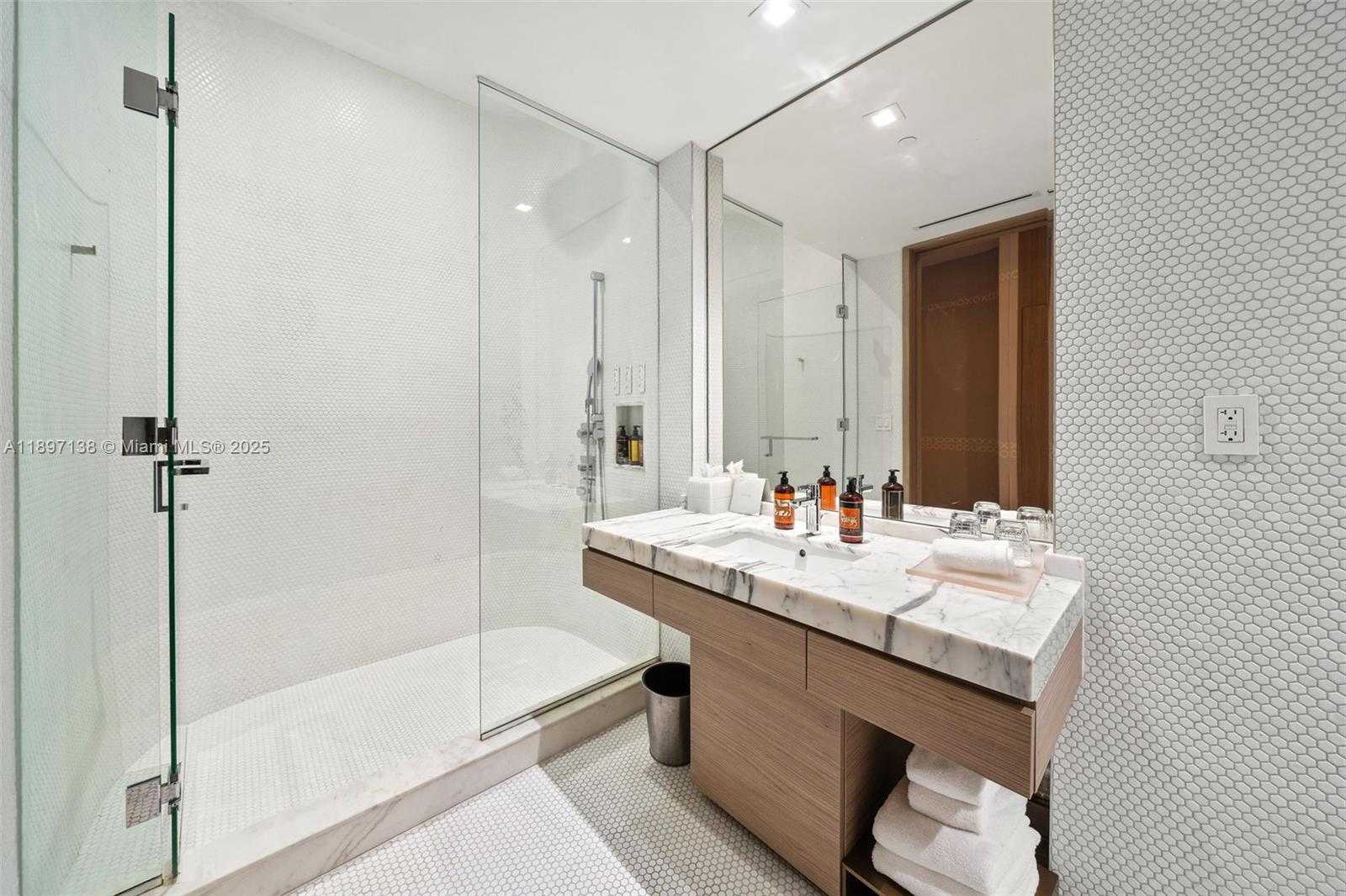 Small Image of 801 SOUTH MIAMI AVE #402, Miami Number 14