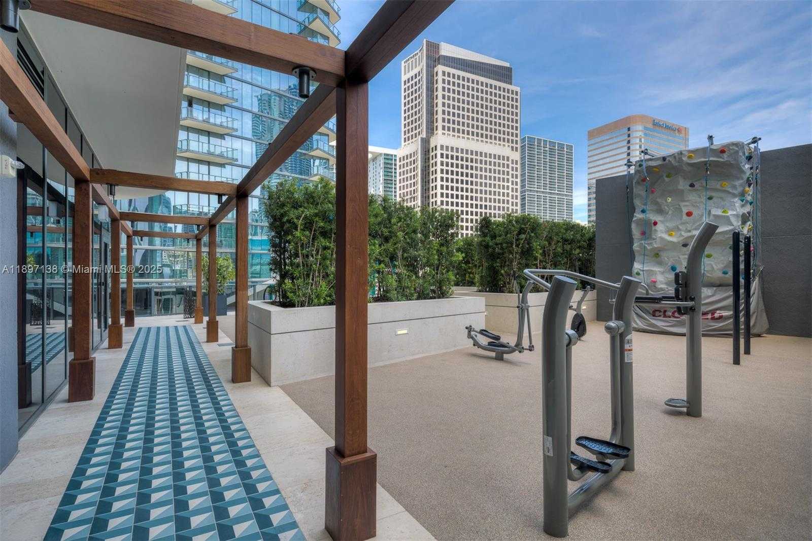 Small Image of 801 SOUTH MIAMI AVE #402, Miami Number 32