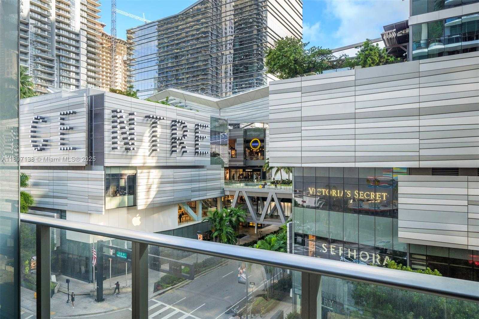 Small Image of 801 SOUTH MIAMI AVE #402, Miami Number 6