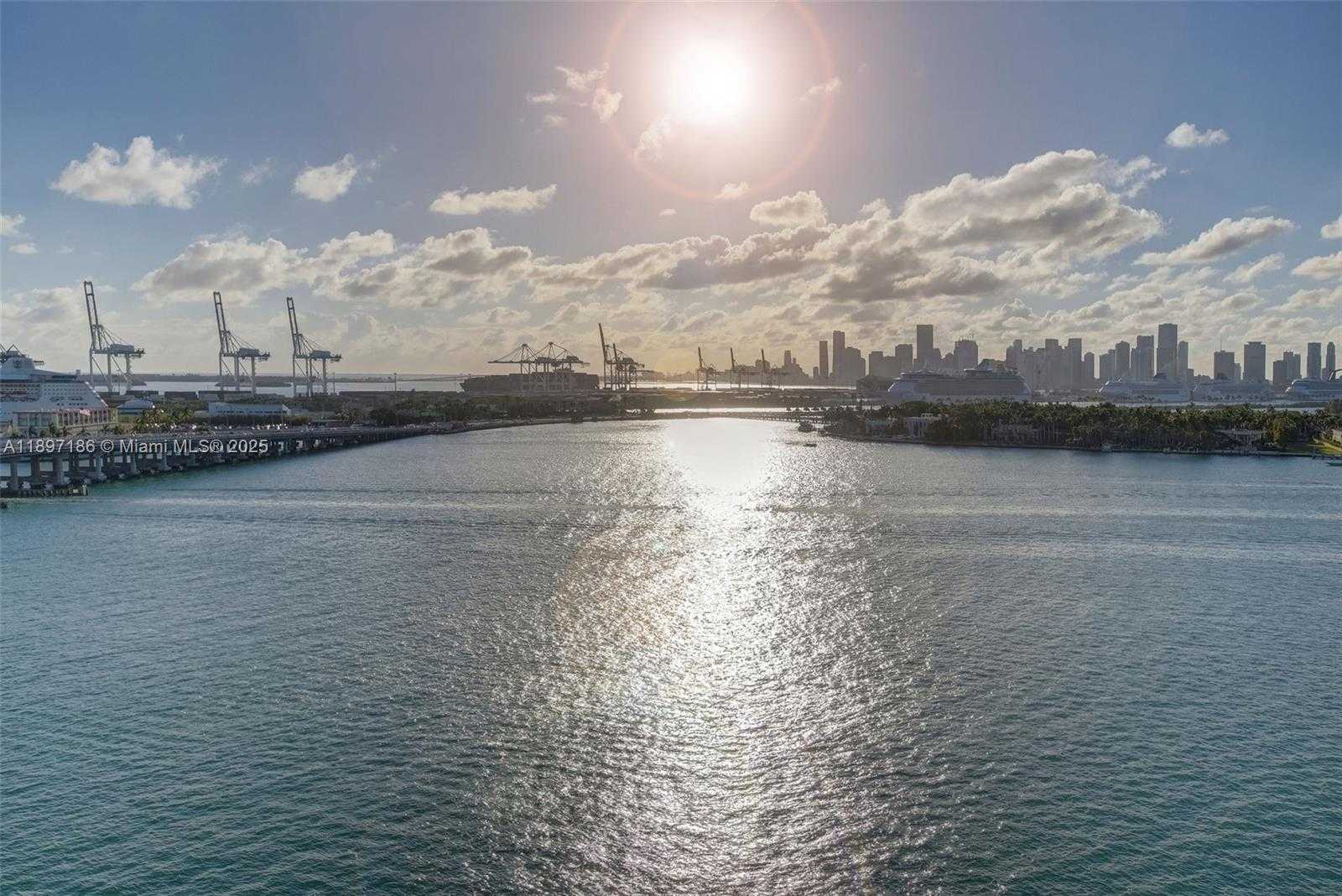 Small Image of 650 WEST AVE #1407, Miami Beach Number 18
