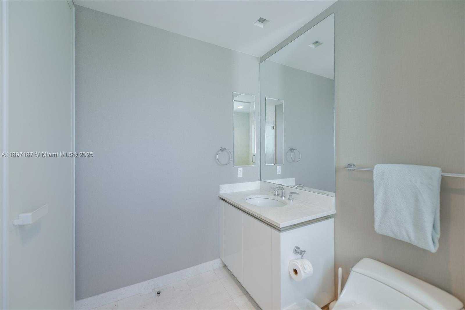 Small Image of 16047 COLLINS AVE #3204, Sunny Isles Beach Number 24
