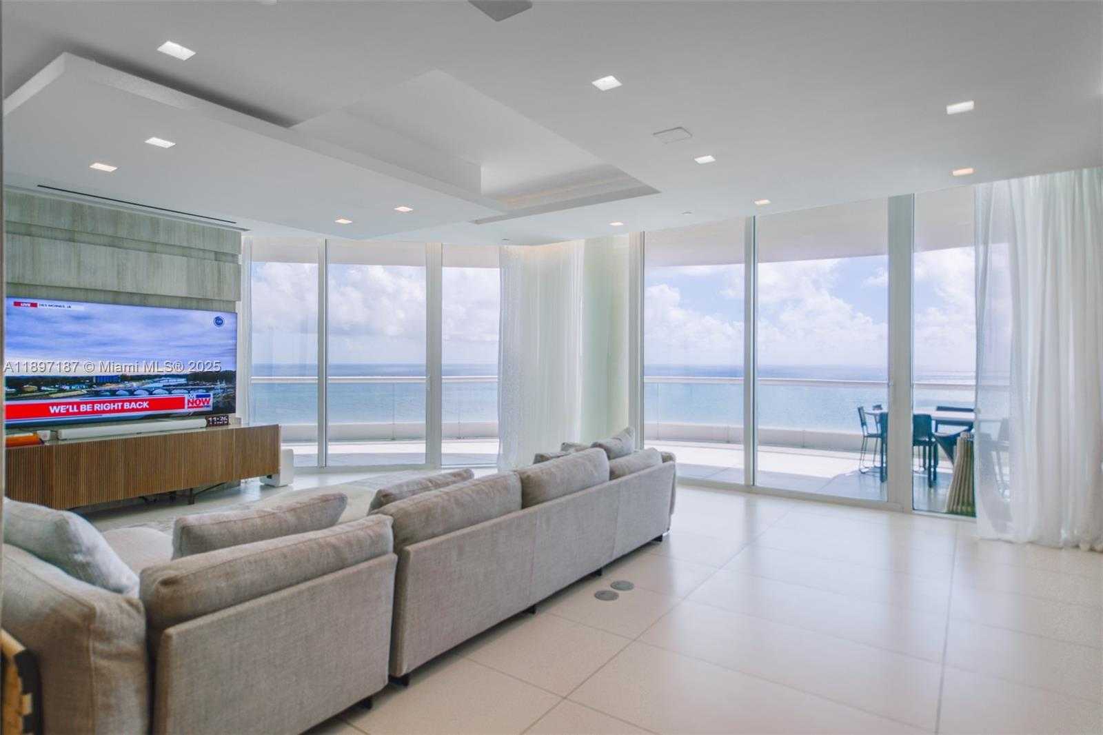 Small Image of 16047 COLLINS AVE #3204, Sunny Isles Beach Number 31