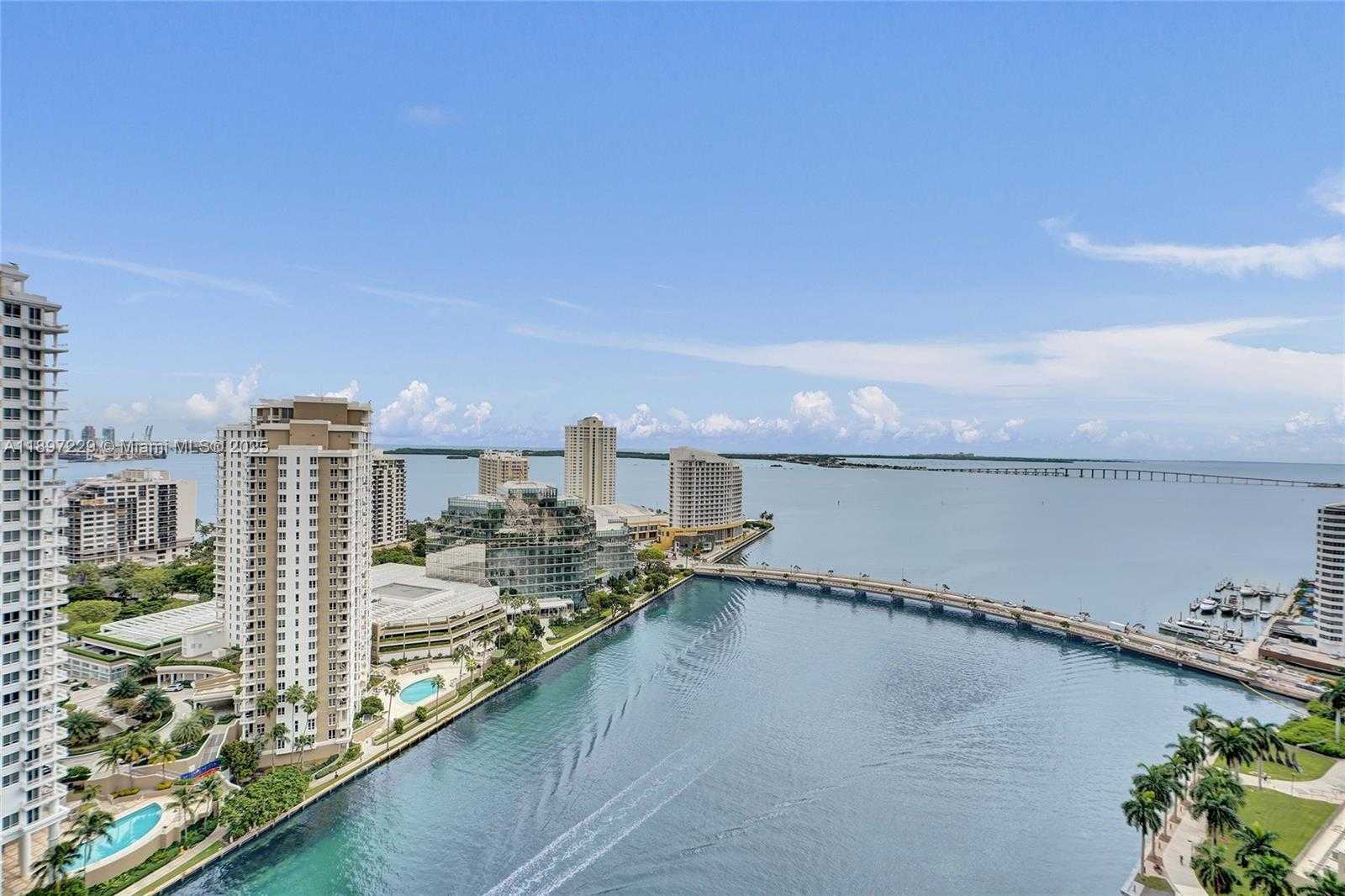 Small Image of 495 BRICKELL AVE #2301, Miami Number 12