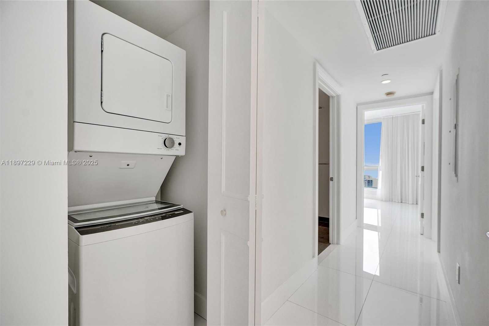 Small Image of 495 BRICKELL AVE #2301, Miami Number 33