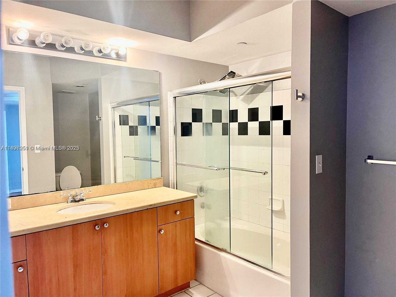 Small Image of 1330 WEST AVE #2601, Miami Beach Number 10