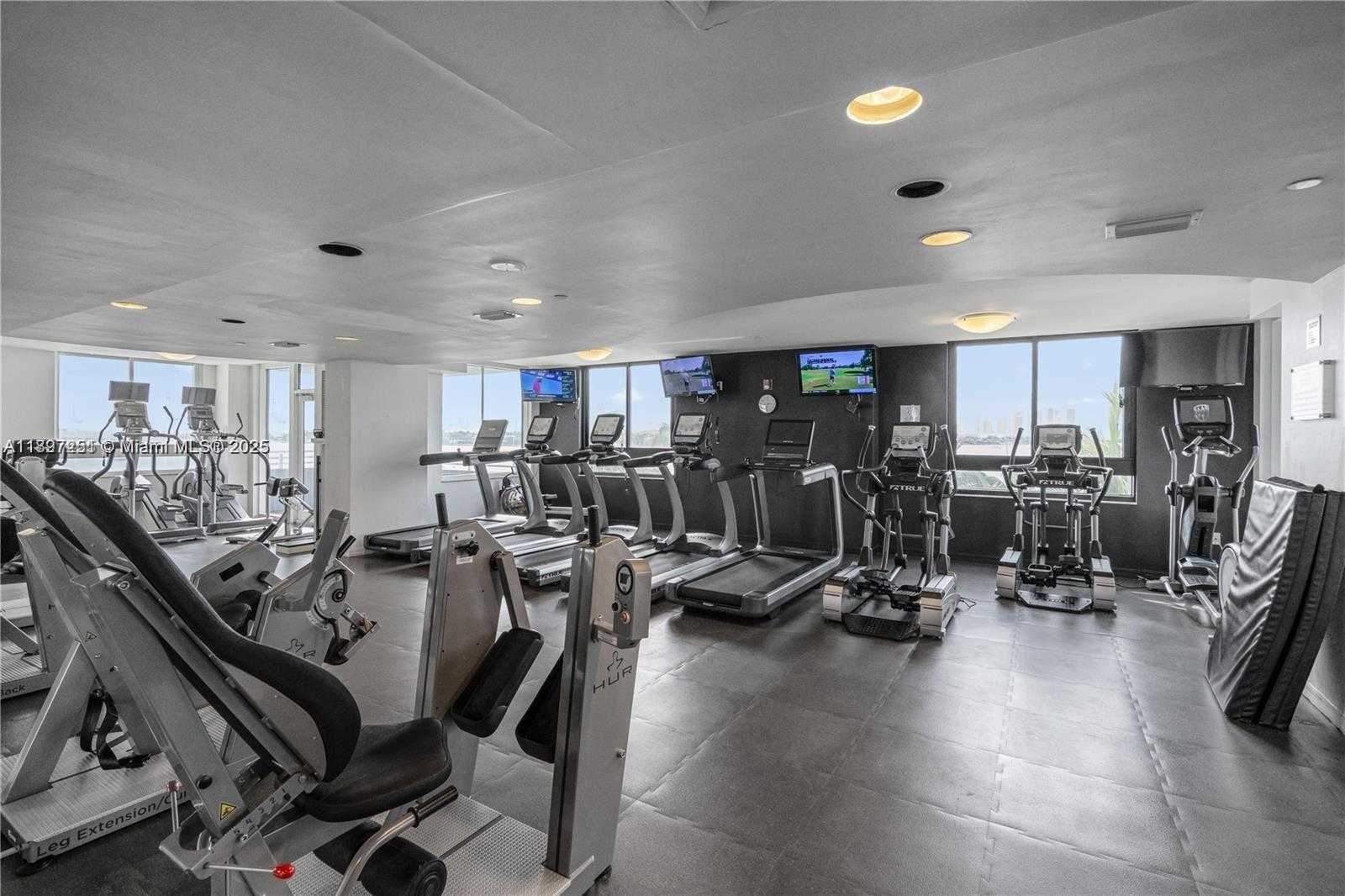 Small Image of 1330 WEST AVE #2601, Miami Beach Number 19