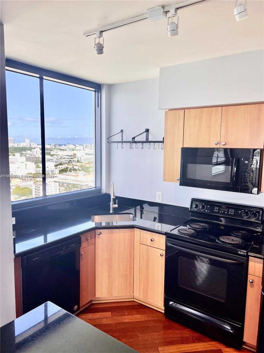 Small Image of 1330 WEST AVE #2601, Miami Beach Number 8