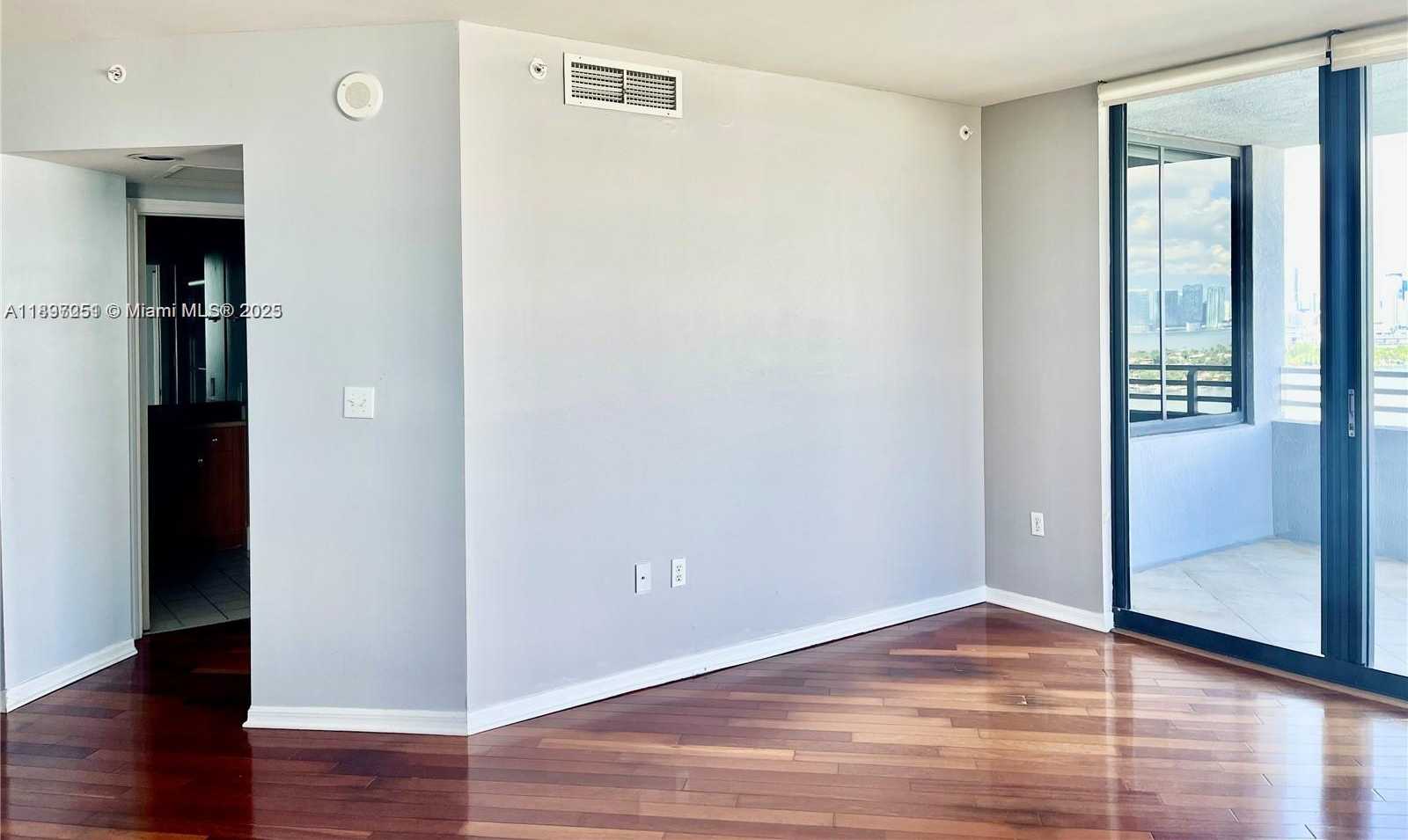 Small Image of 1330 WEST AVE #2601, Miami Beach Number 9