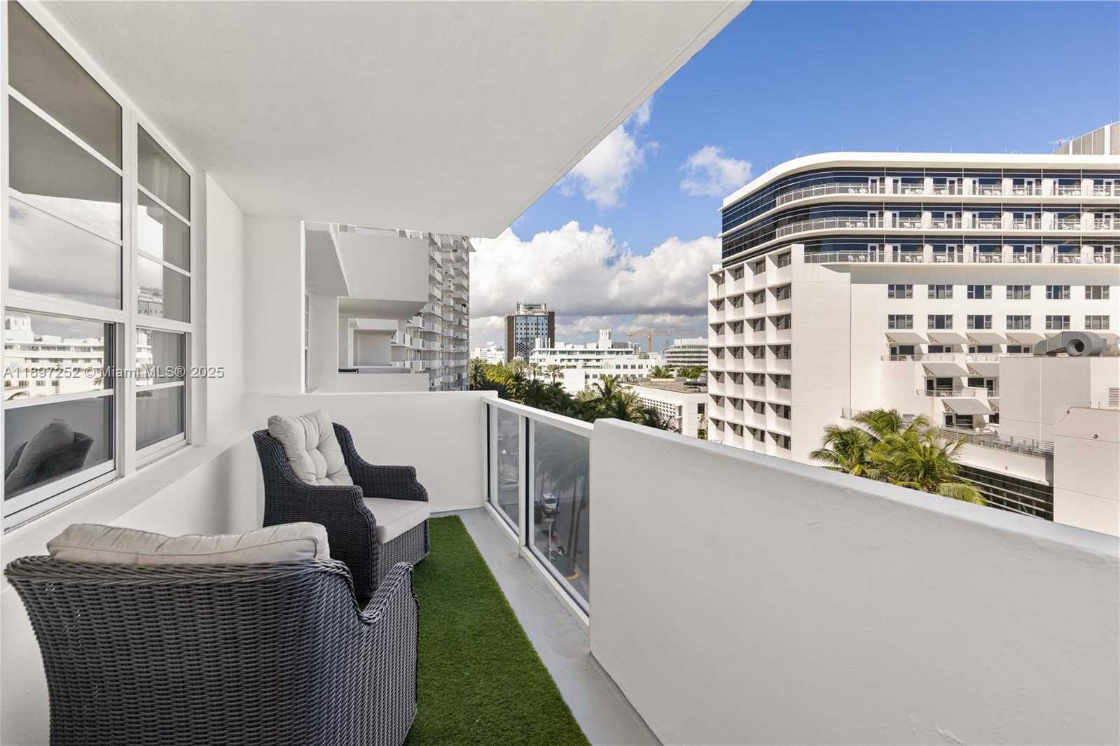 Small Image of 100 LINCOLN RD #643, Miami Beach Number 2