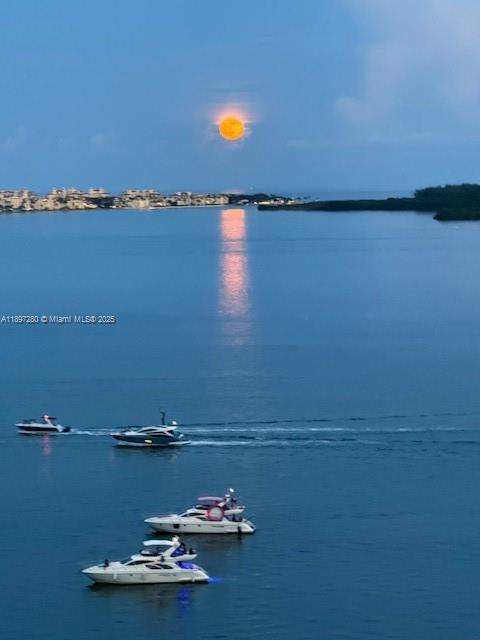 Small Image of 1155 BRICKELL BAY DR #1210, Miami Number 4