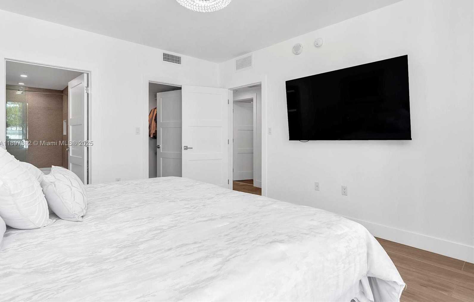 Small Image of 9066 SOUTH WEST 73RD CT #2110, Miami Number 33