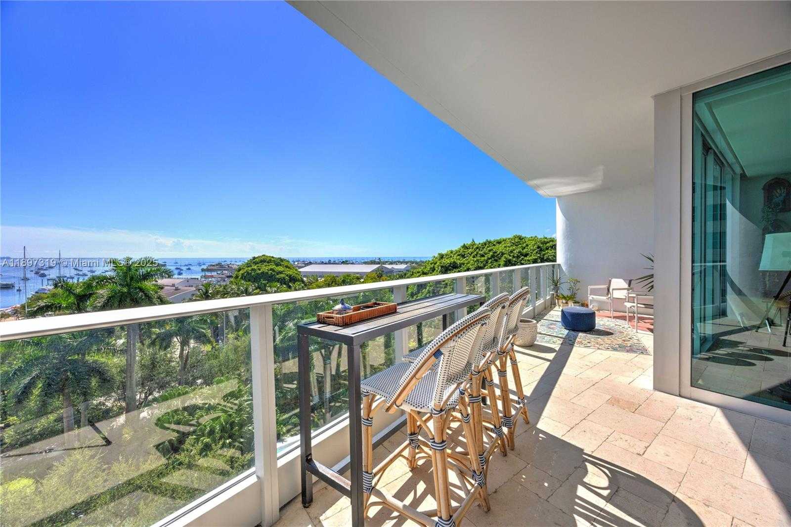 Small Image of 2627 SOUTH BAYSHORE DR #903, Miami Number 4