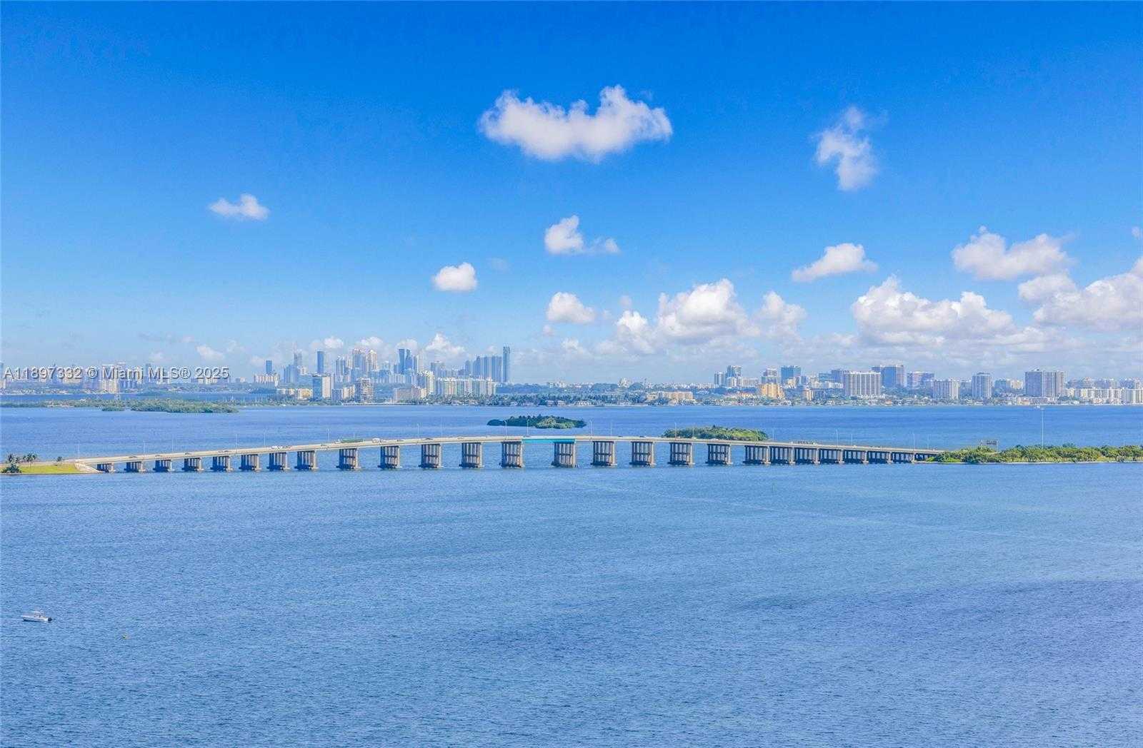 Small Image of 1717 NORTH BAYSHORE DR #A-2638, Miami Number 22