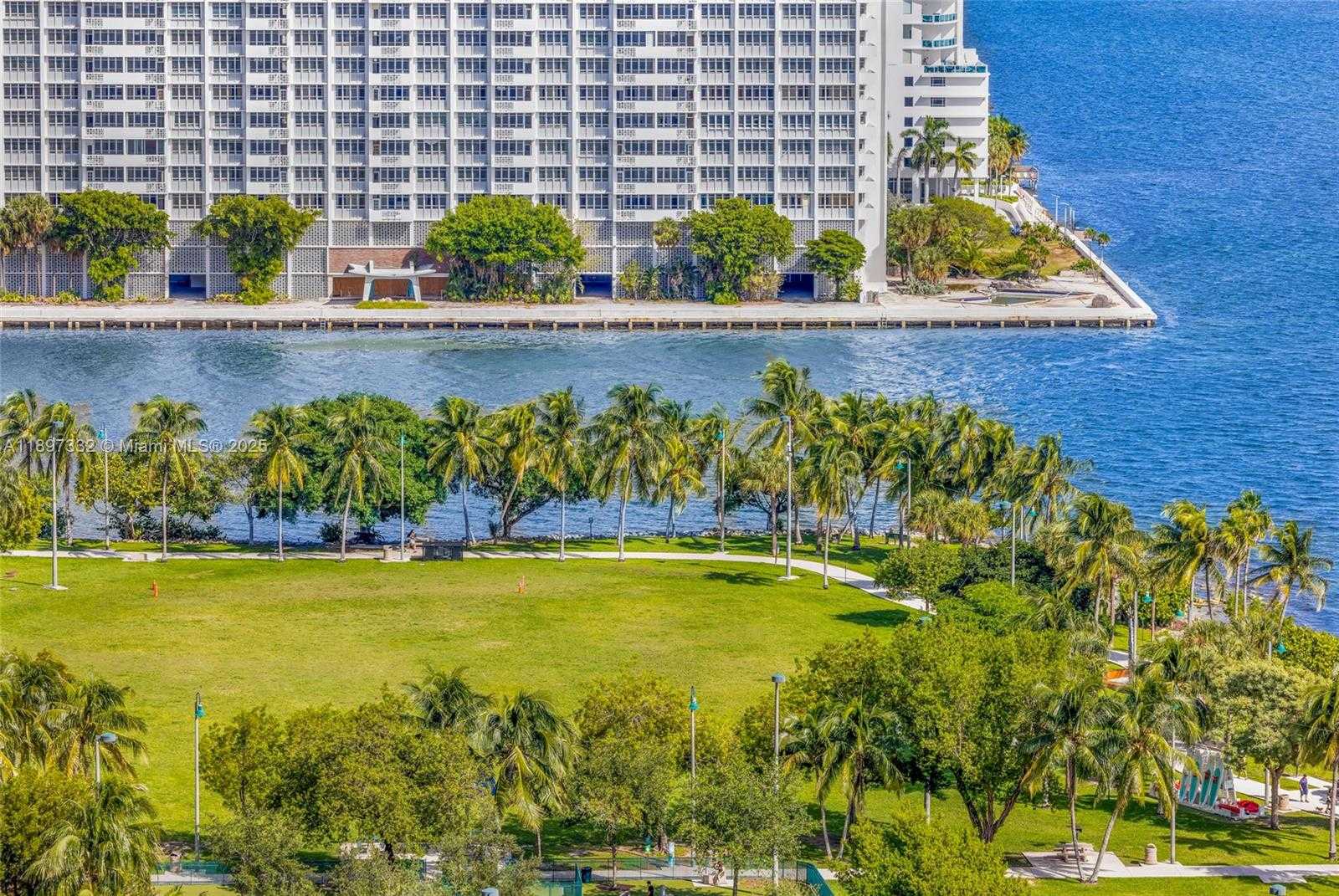 Small Image of 1717 NORTH BAYSHORE DR #A-2638, Miami Number 23