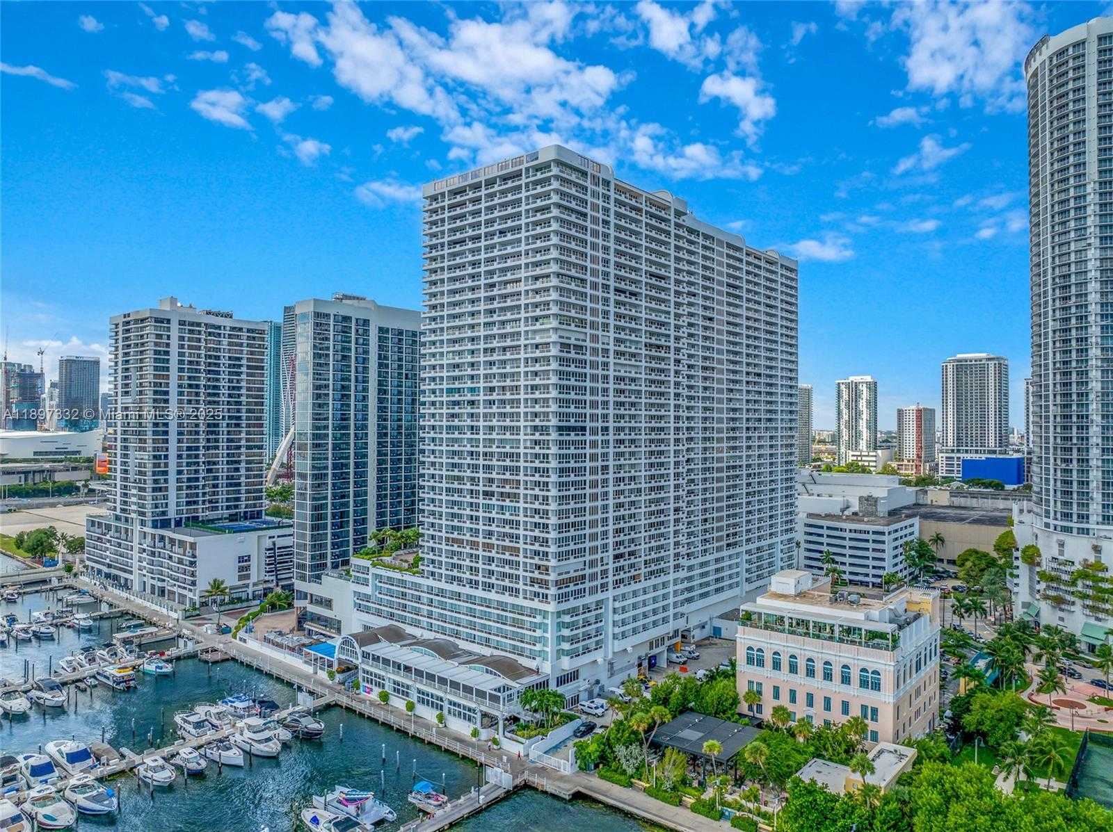 Small Image of 1717 NORTH BAYSHORE DR #A-2638, Miami Number 30