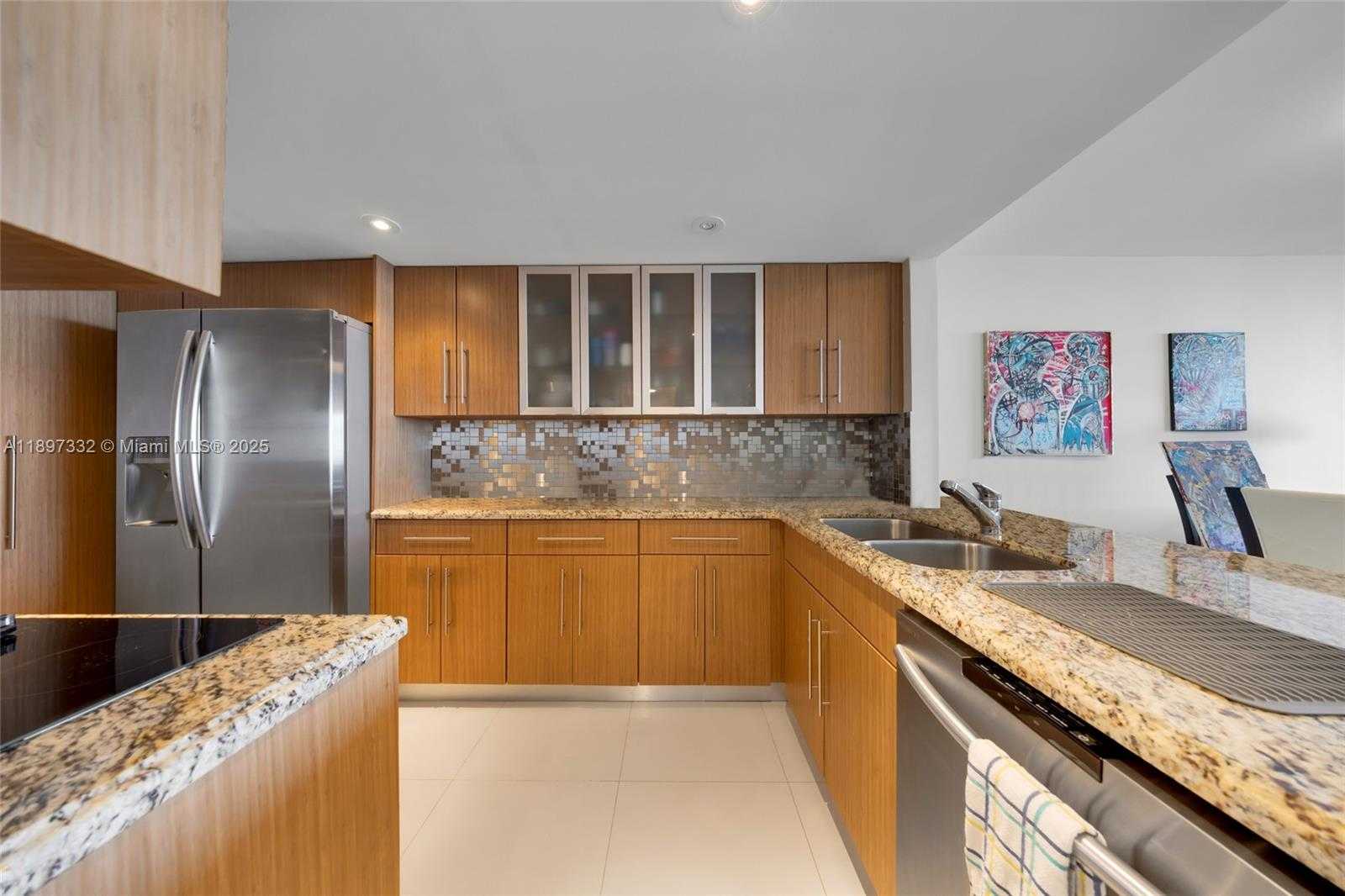 Small Image of 1717 NORTH BAYSHORE DR #A-2638, Miami Number 9