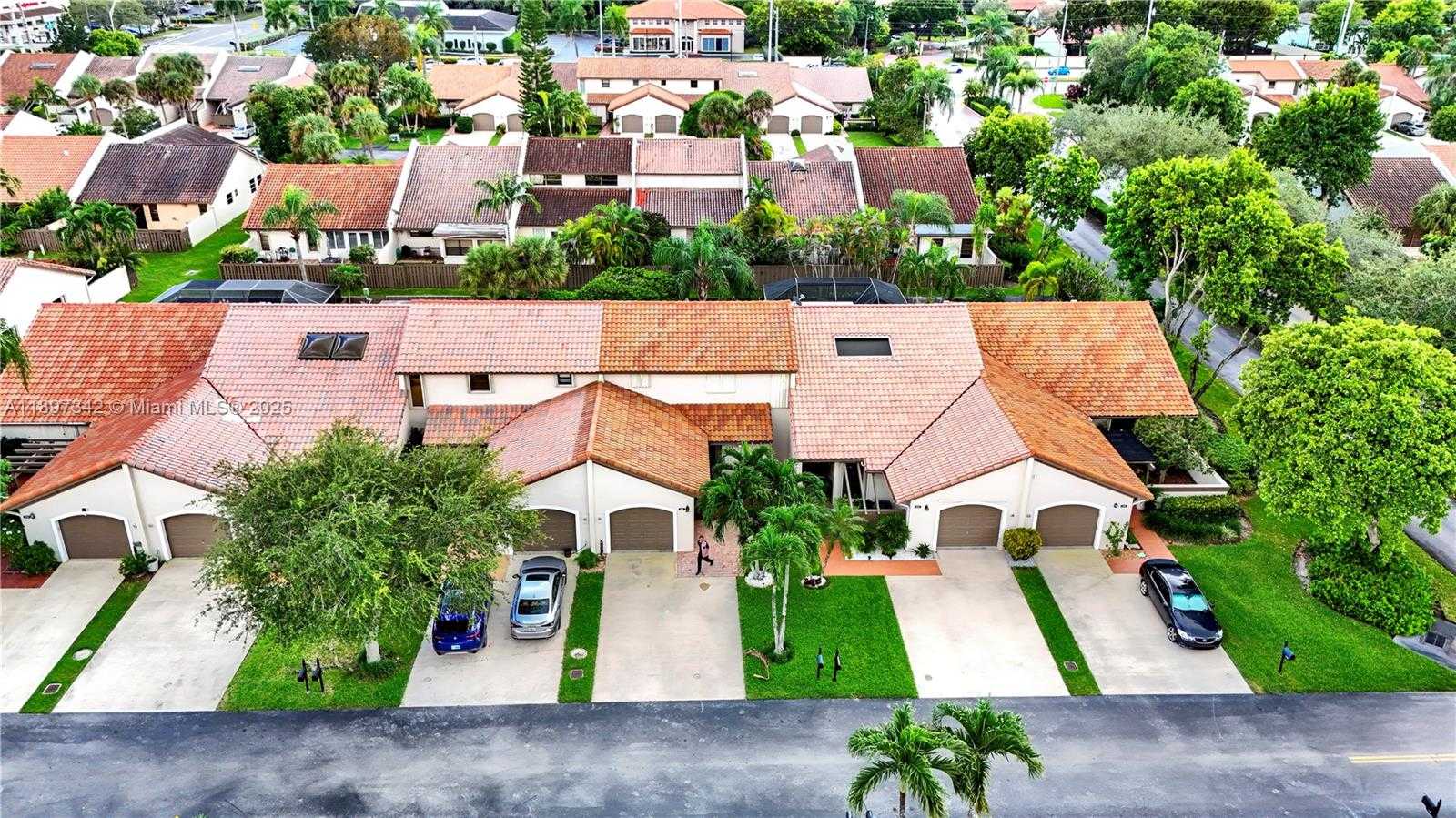 Small Image of 11378 SOUTH WEST 86TH LN, Miami Number 1
