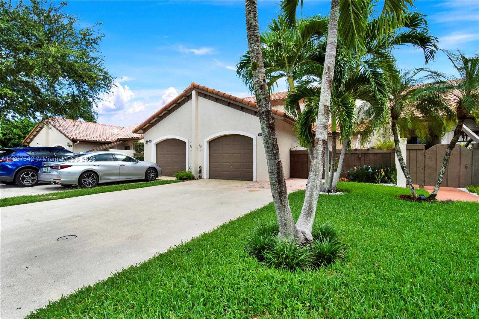 Small Image of 11378 SOUTH WEST 86TH LN, Miami Number 2