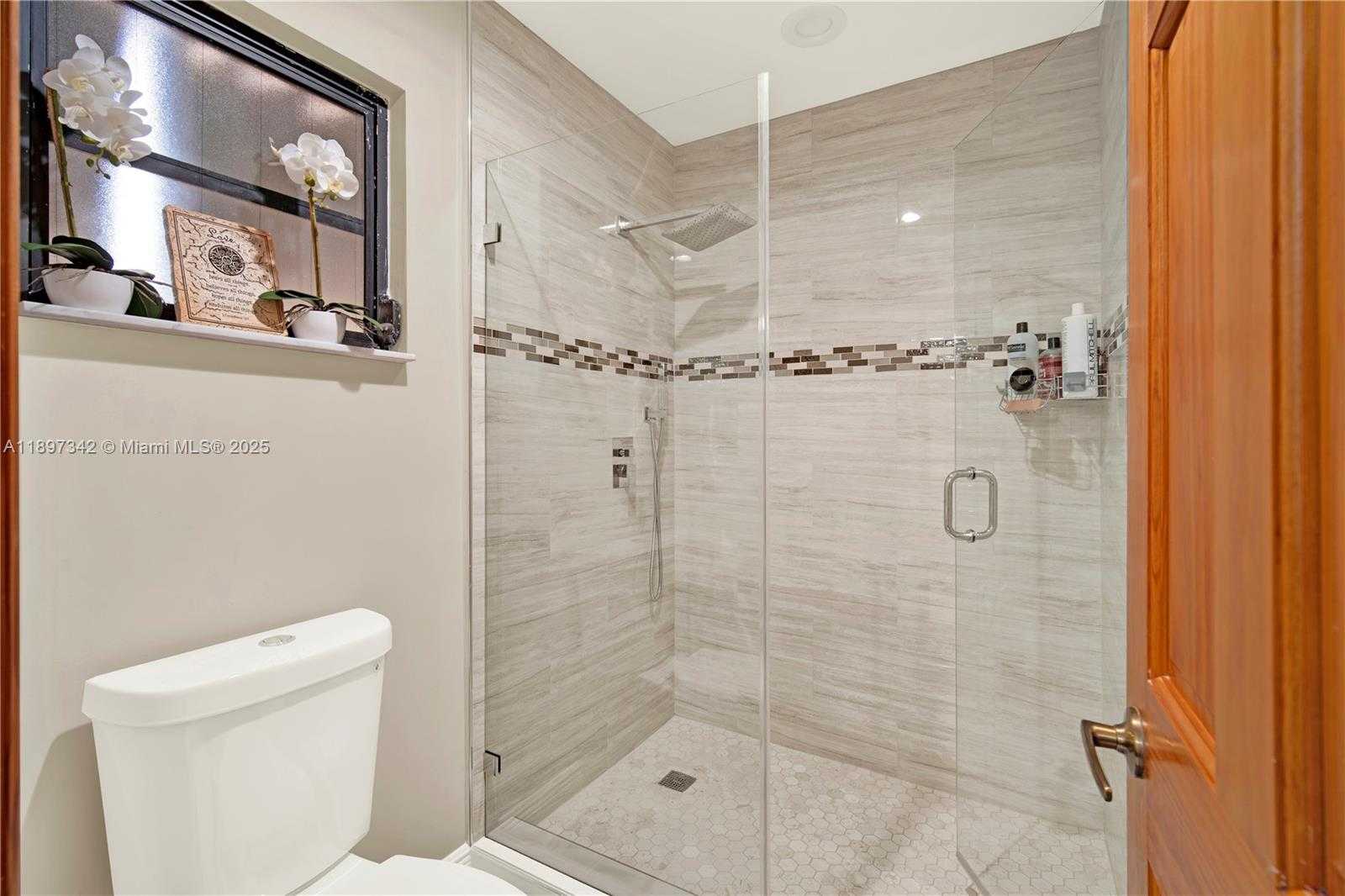 Small Image of 11378 SOUTH WEST 86TH LN, Miami Number 24