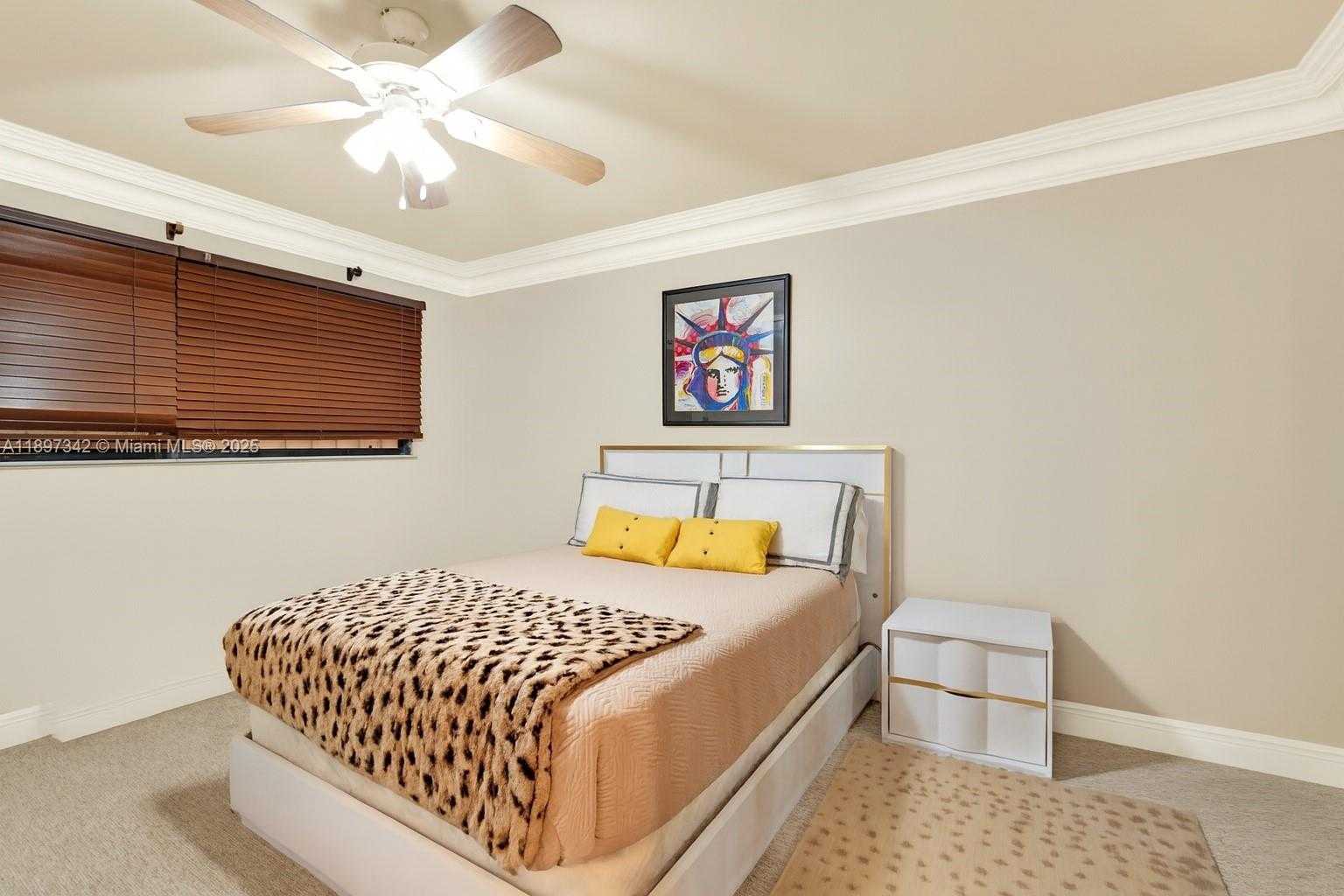 Small Image of 11378 SOUTH WEST 86TH LN, Miami Number 25