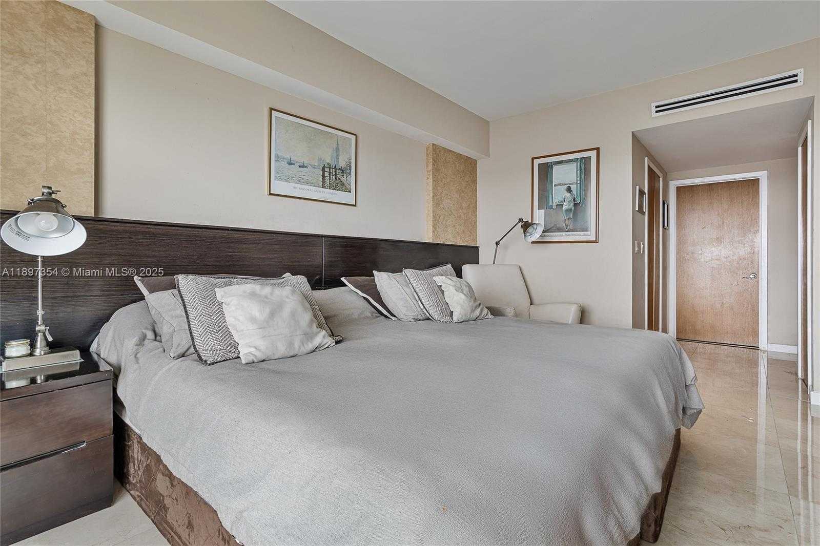 Small Image of 218 SOUTH EAST 14TH ST #2105, Miami Number 17