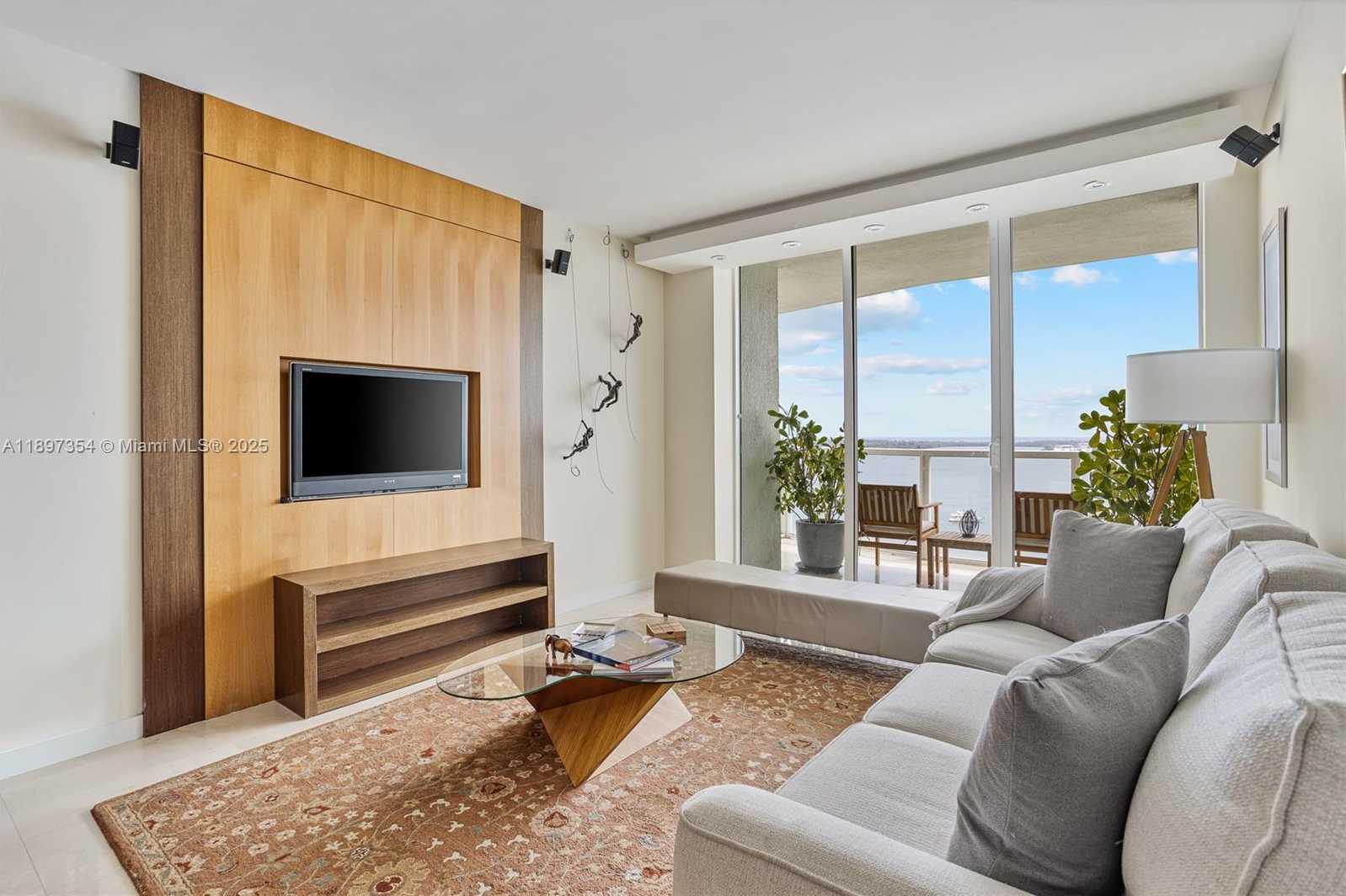 Small Image of 218 SOUTH EAST 14TH ST #2105, Miami Number 7