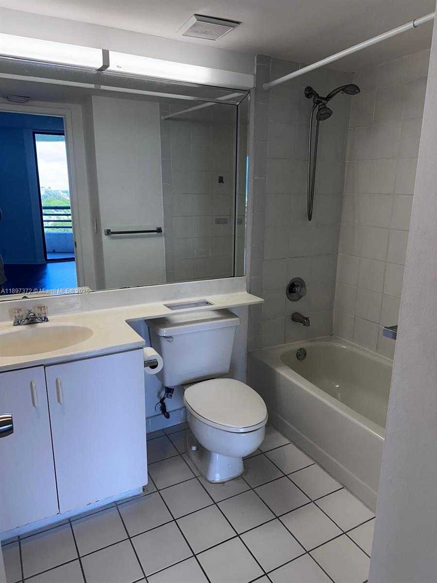 Small Image of 3300 NORTH EAST 191ST ST #904, Aventura Number 11