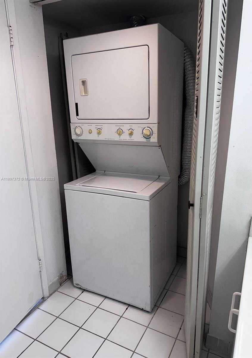 Small Image of 3300 NORTH EAST 191ST ST #904, Aventura Number 13