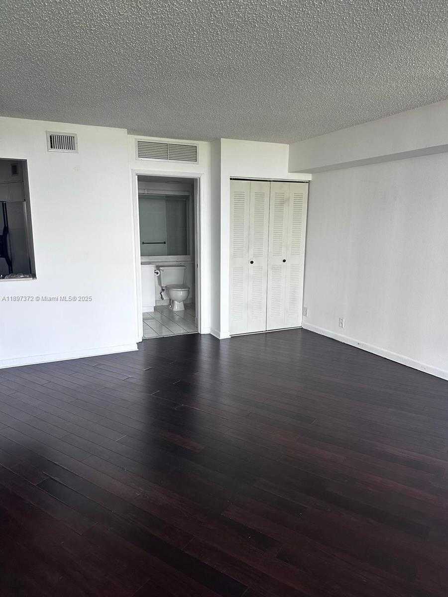 Small Image of 3300 NORTH EAST 191ST ST #904, Aventura Number 7