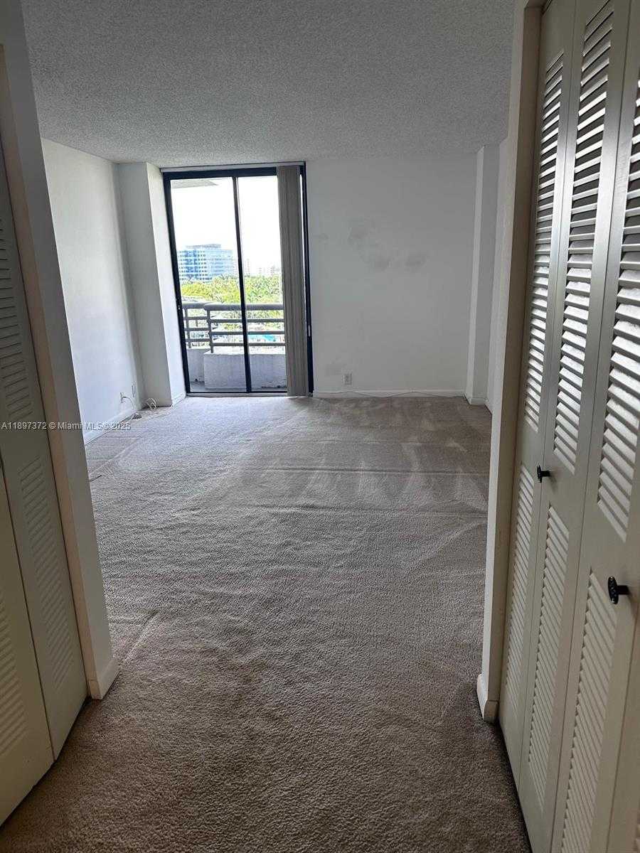 Small Image of 3300 NORTH EAST 191ST ST #904, Aventura Number 8