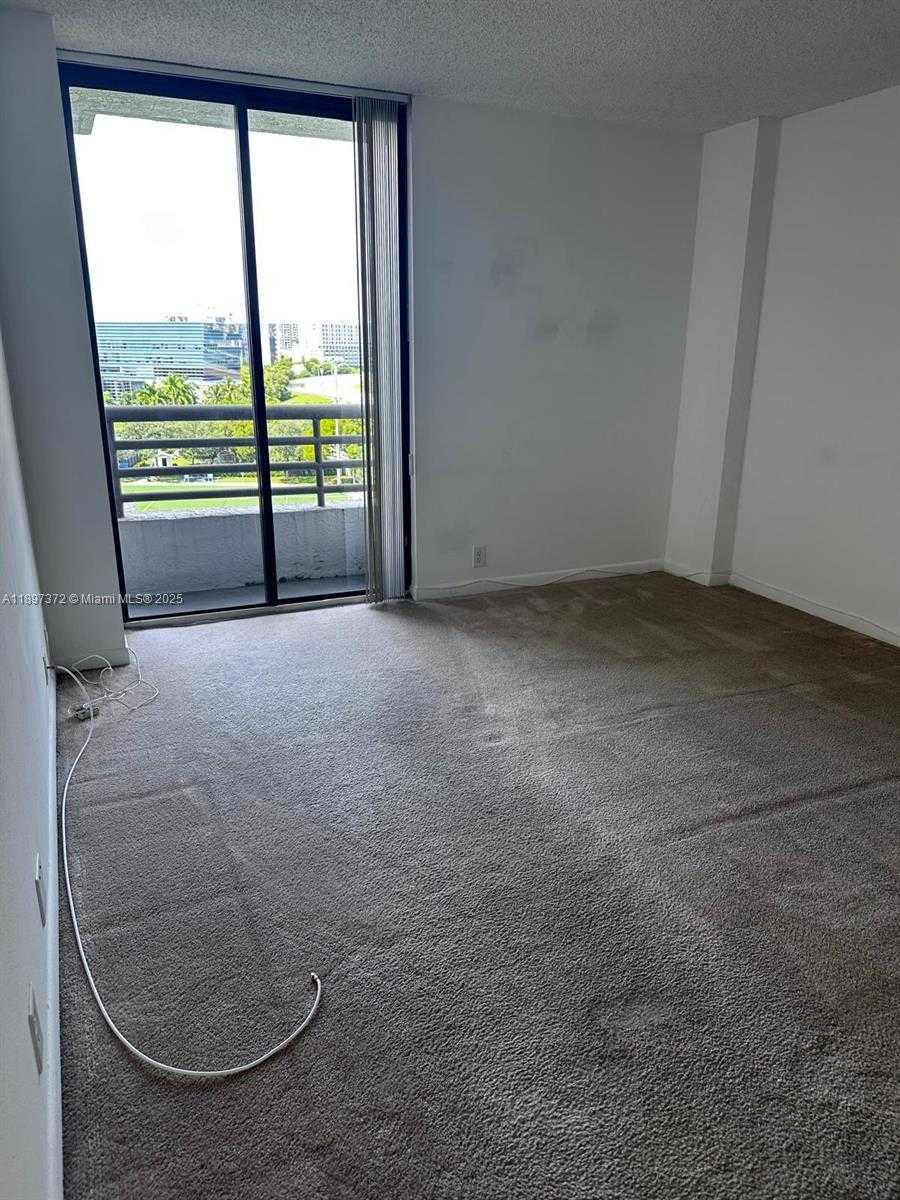 Small Image of 3300 NORTH EAST 191ST ST #904, Aventura Number 9