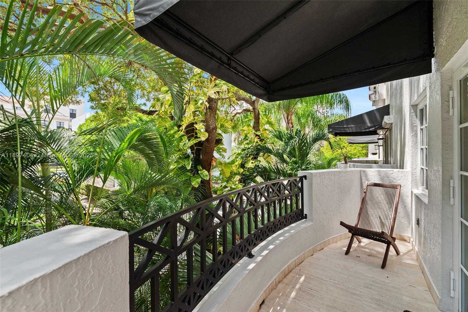 Small Image of 261 NAVARRE AVE #A-3, Coral Gables Number 23