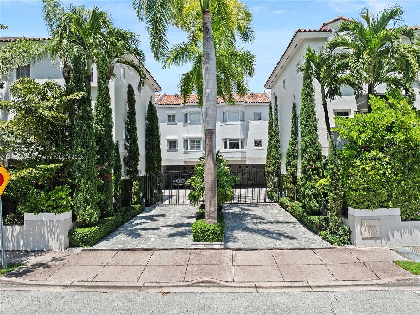 Small Image of 261 NAVARRE AVE #A-3, Coral Gables Number 24