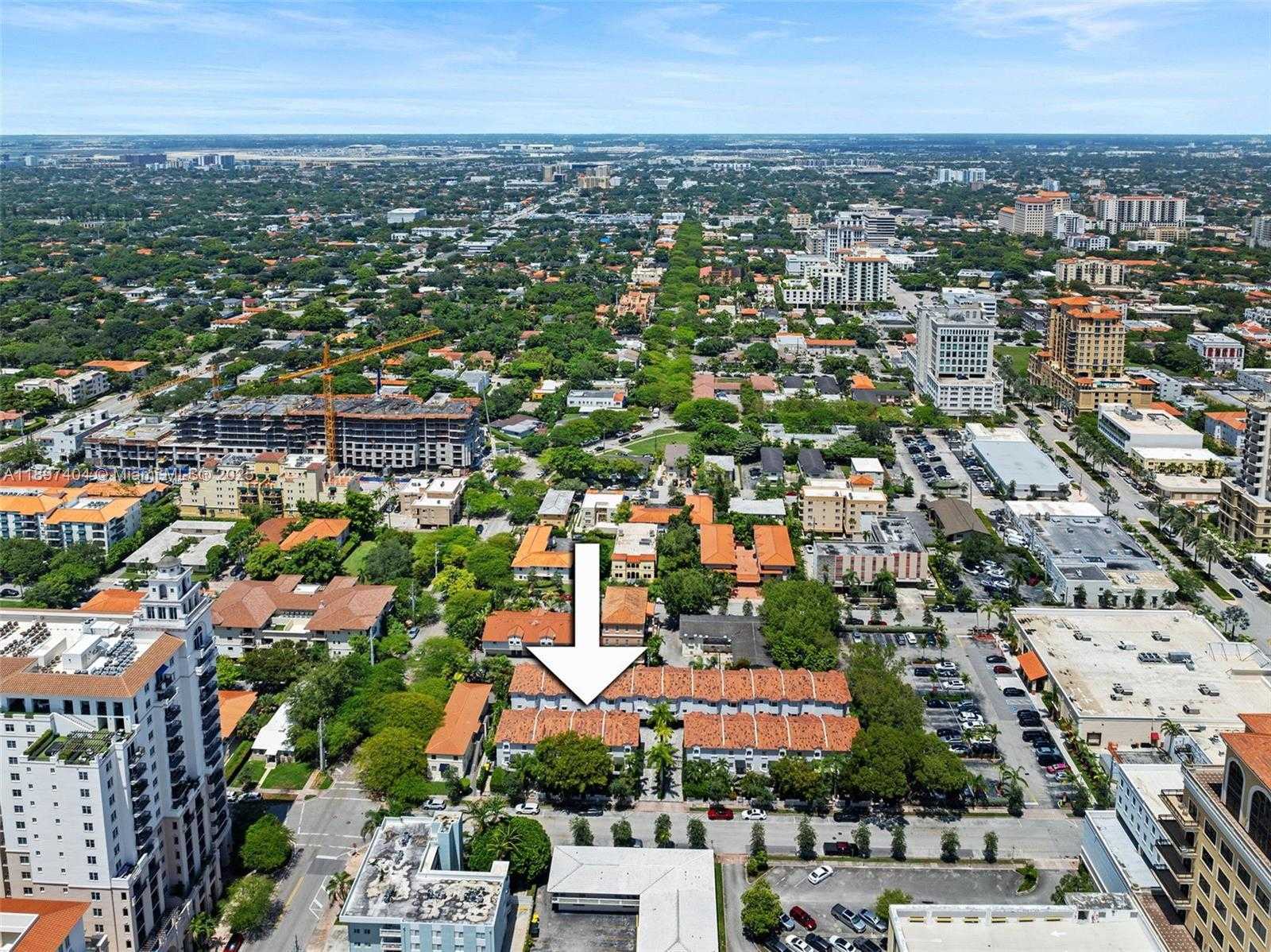 Small Image of 261 NAVARRE AVE #A-3, Coral Gables Number 28