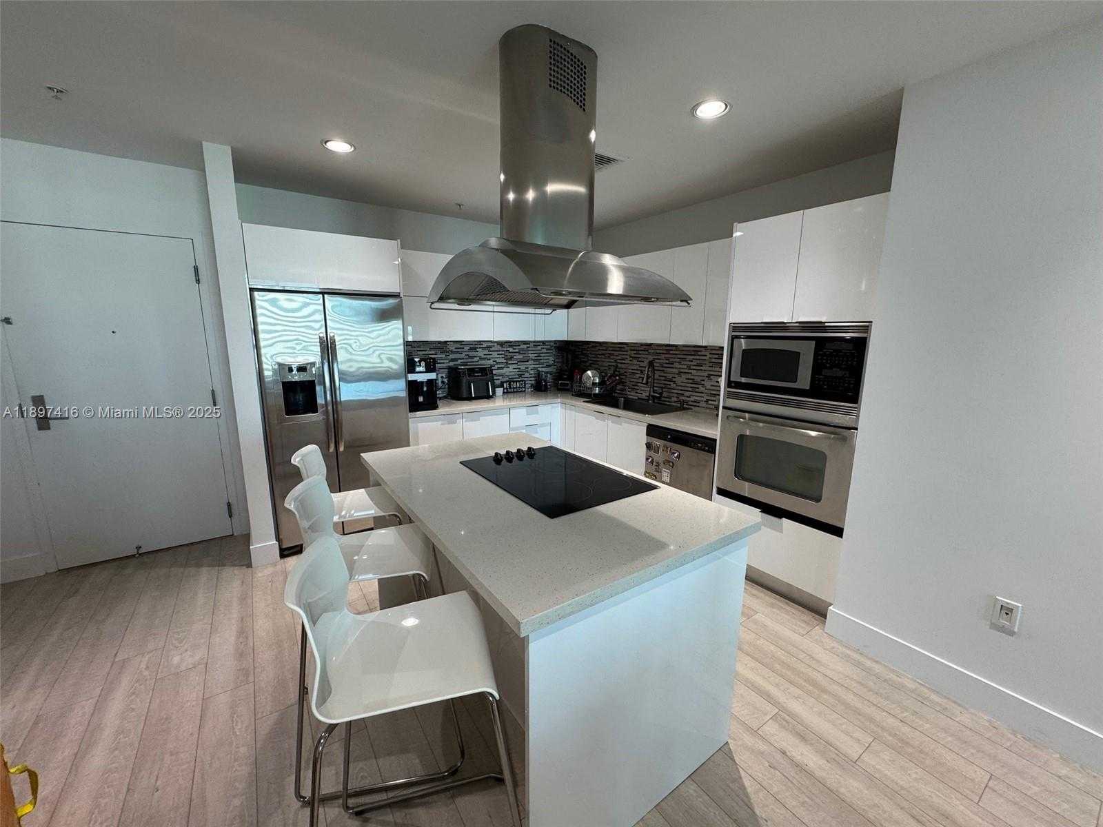 Small Image of 7928 EAST DR #1202, North Bay Village Number 10