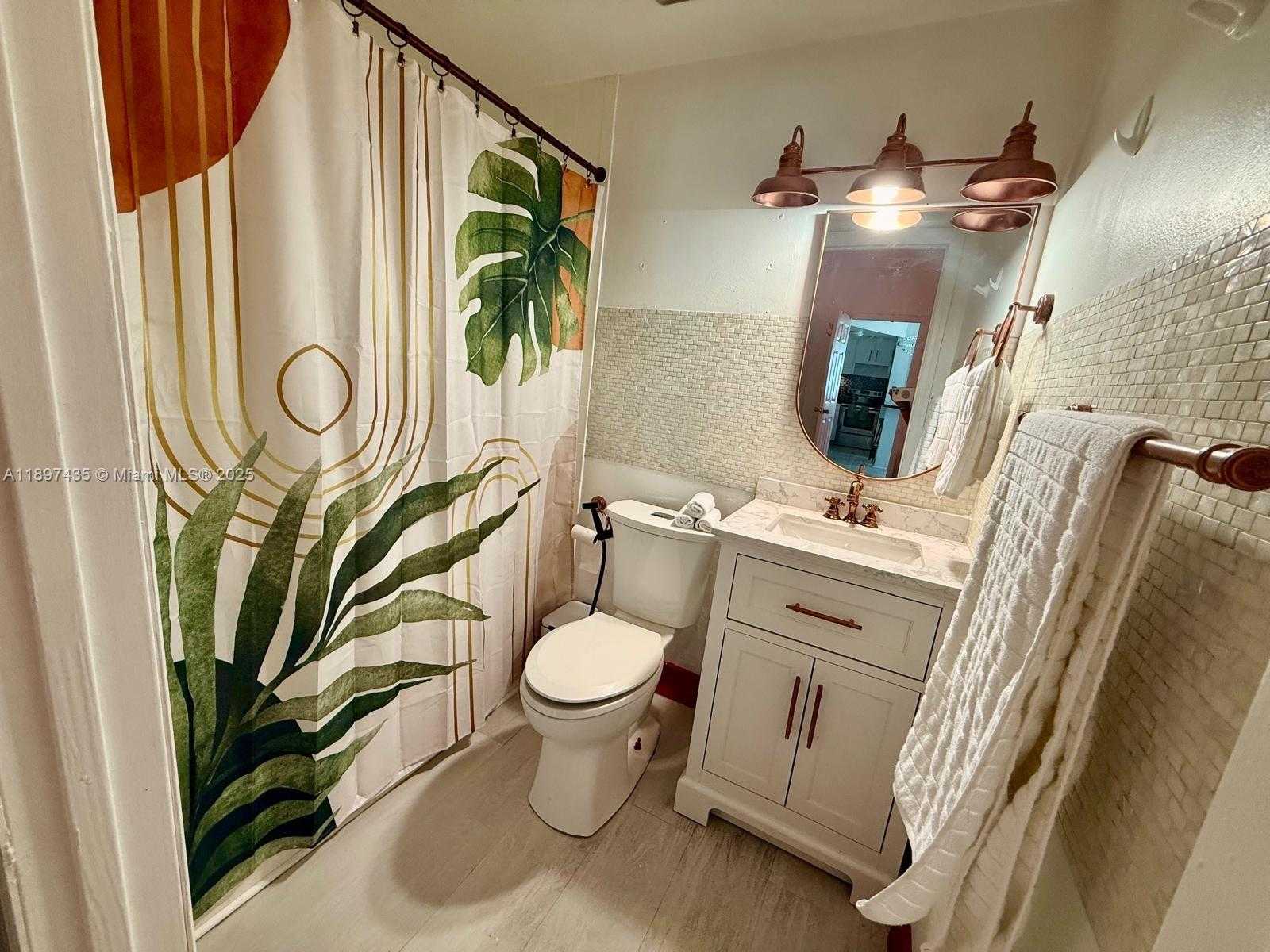 Small Image of 1342 DREXEL AVE #206, Miami Beach Number 4