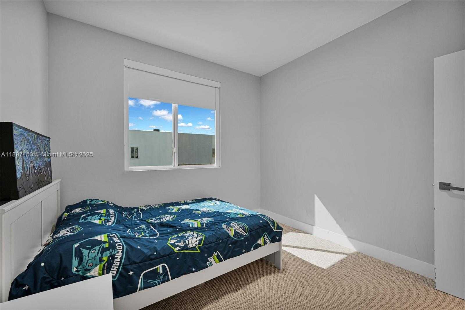 Small Image of 7179 NORTH WEST 102ND PL, Doral Number 24