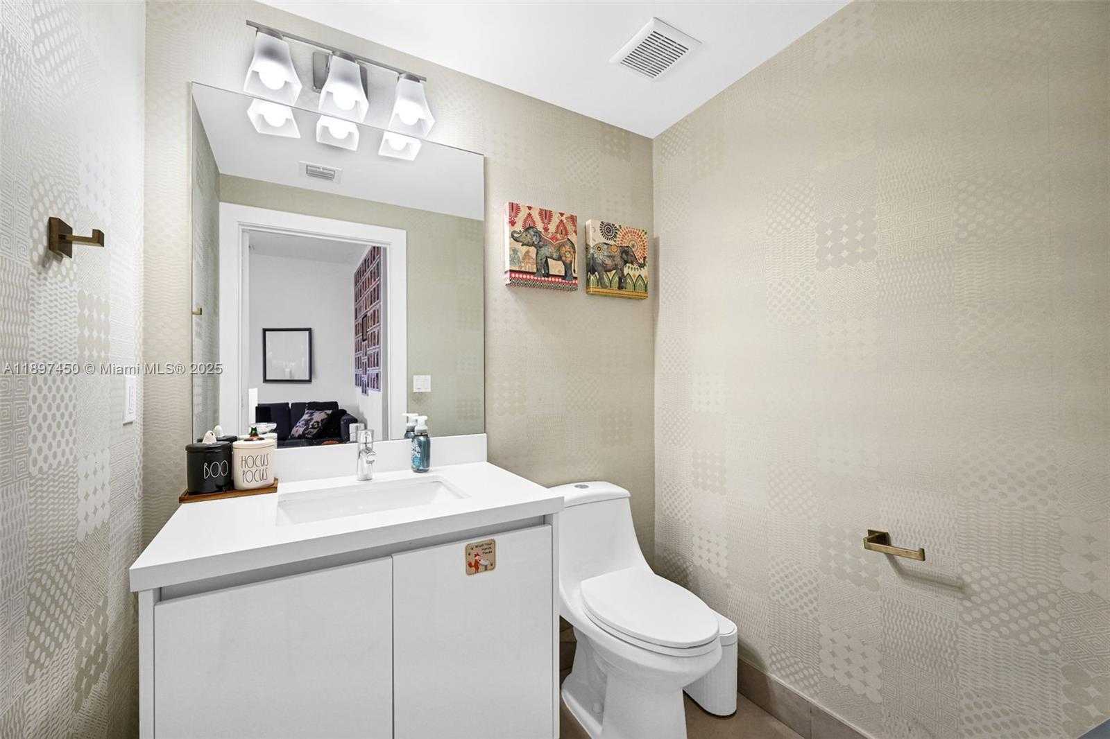 Small Image of 7179 NORTH WEST 102ND PL, Doral Number 30