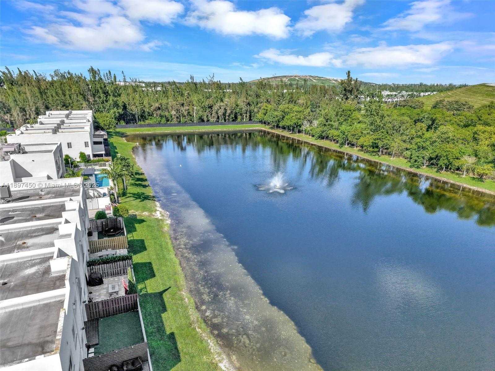 Small Image of 7179 NORTH WEST 102ND PL, Doral Number 48