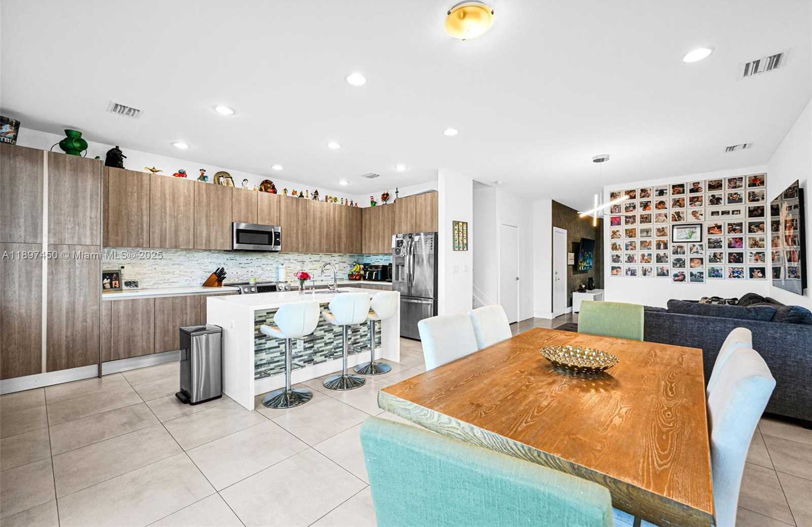 Small Image of 7179 NORTH WEST 102ND PL, Doral Number 7